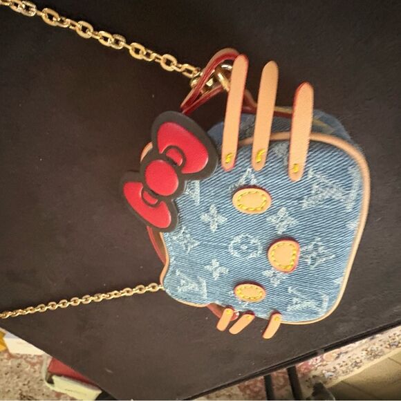 Hello kitty upcycled Louis Vuitton Denim Crossbody Bag with Chain - Picture 7 of 10